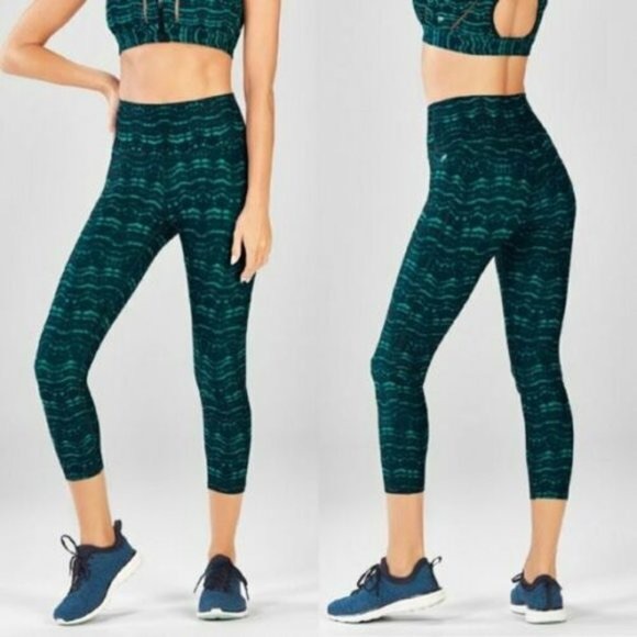 Fabletics Pants - Fabletics Powerhold High Waist Capri leggings